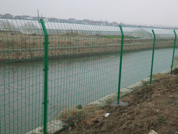 圈山地護欄網 圈山地護欄網